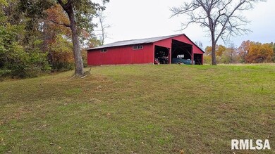 484 Hummingbird Dr, Louisville, IL 62858 - photo 7