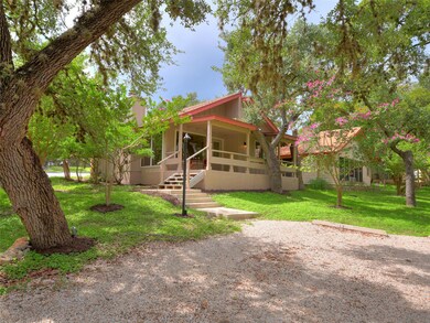 154 Woodcreek Dr unit 13, Wimberley, TX 78676 - photo 4