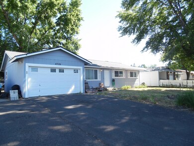4739 Sumac Ave, Klamath Falls, OR 97603 - photo 3