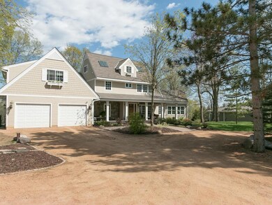 Detached 2nd garage and shop. Upper level has spac