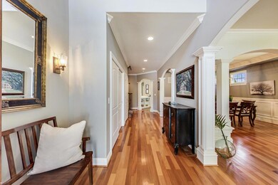 572 S Poplar Ave, Elmhurst, IL 60126 - photo 3