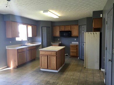 3381 Yozuri Dr, Columbus, OH 43232 - photo 6