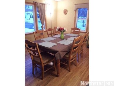 8212 Garfield Ave S, Bloomington, MN 55420 - photo 4