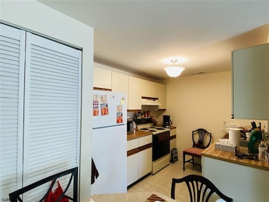 13 Clearwater Way unit 3, Galloway, NJ 08205 - photo 3