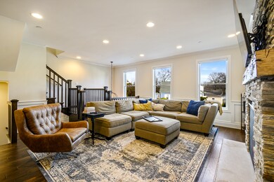 110 S Washington St, Wheaton, IL 60187 - photo 7