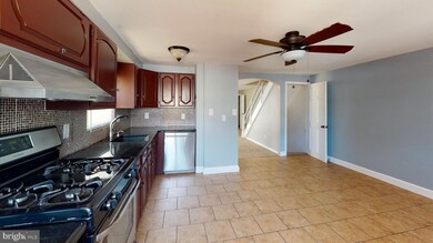 2726 Tremont St, Philadelphia, PA 19136 - photo 5