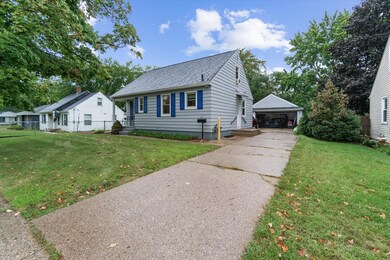 04-945-Kentfield-St-SW-Wyoming-MI-49509-