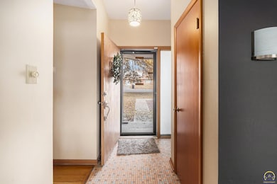 5217 SW Belle Terrace, Topeka, KS 66604 - photo 3