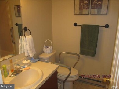 897 Cold Spring Rd unit 2, Allentown, PA 18103 - photo 6