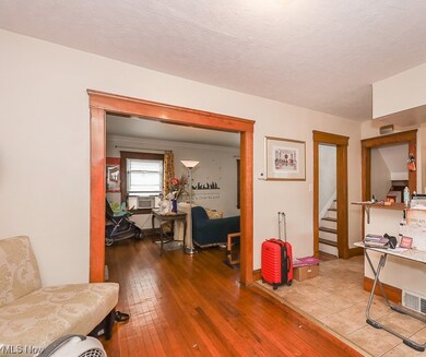 3323 Altamont Ave, Cleveland, OH 44118 - photo 4