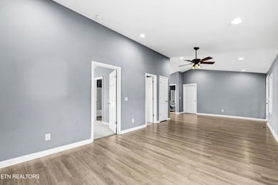 1206 W Parkway Ave, Knoxville, TN 37912 - photo 6