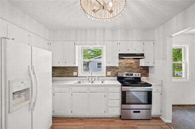 2507 E 24th St, Des Moines, IA 50317 - photo 6