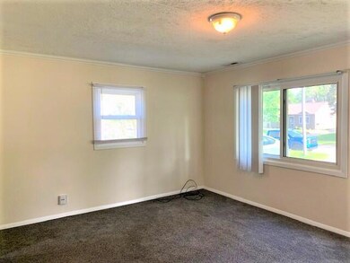 Living Room (2)