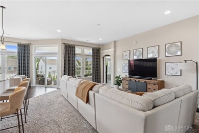 135 Rippling Brook Ln, Springboro, OH 45066 - photo 5