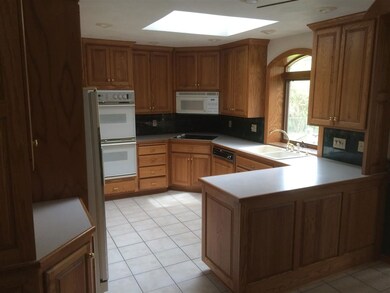 4016 Rownd St, Cedar Falls, IA 50613 - photo 4