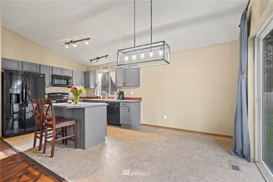 8434 Aspen Ct SE, Yelm, WA 98597 - photo 4