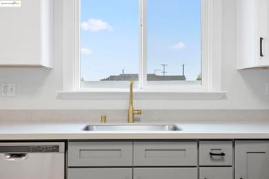 685 37th St unit 687, Oakland, CA 94609 - photo 4