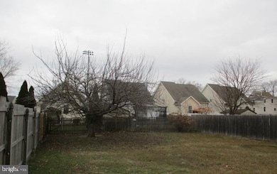 215 Sylvan St, Riverside, NJ 08075 - photo 3