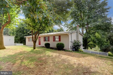 205 Harrison St, Selinsgrove, PA 17870 - photo 2