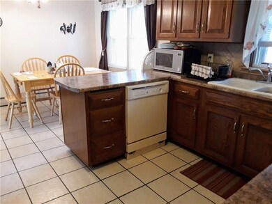 154 Falcon Ave, Warwick, RI 02888 - photo 7