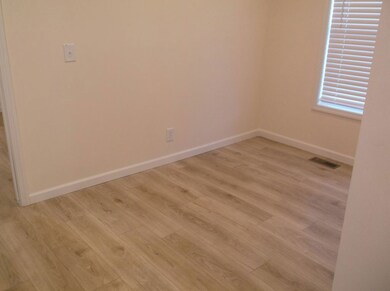 214 Bobwhite Cir unit 15, Camden, SC 29020 - photo 6