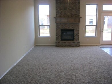 2017 SE 6th St, Moore, OK 73160 - photo 2