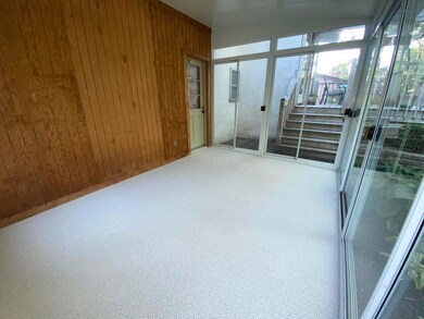 3 Season Room
