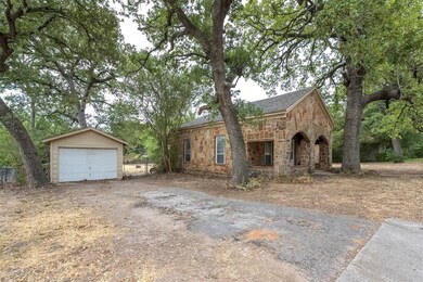 315 Cleveland Ave, Weatherford, TX 76086 - photo 3