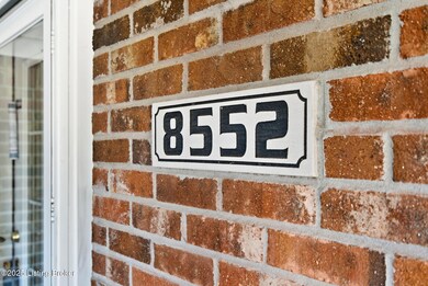 8552 Applegate Village Dr unit 8552, Louisville, KY 40219 - photo 3