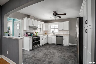 724 27th Ave, Moline, IL 61265 - photo 6