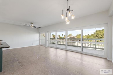 918 Tarpon Ave unit 18, Port Isabel, TX 78578 - photo 3