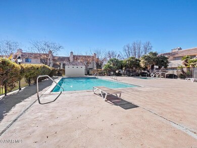425 W Avenue j5 unit 35, Lancaster, CA 93534 - photo 4