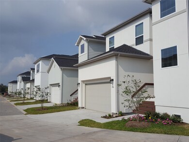 318 Yale Oaks Ln, Houston, TX 77091 - photo 6