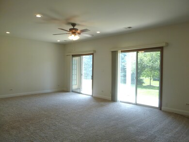 1731 Chesapeake Ln unit 1, Schaumburg, IL 60193 - photo 3