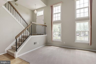 3306 Buckeye Ln, Fairfax, VA 22033 - photo 3