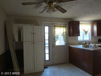 9237 Redbridge Ct, Laurel, MD 20723 - photo 5