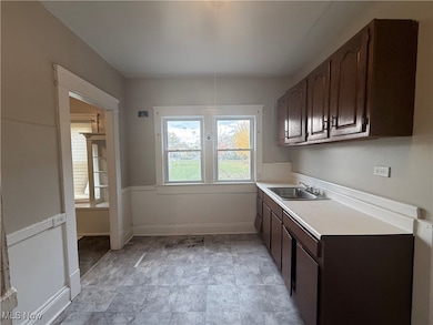 1278 E 115th St unit 1, Cleveland, OH 44108 - photo 4