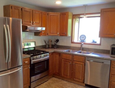 12 Crystal Way, Bellingham, MA 02019 - photo 4