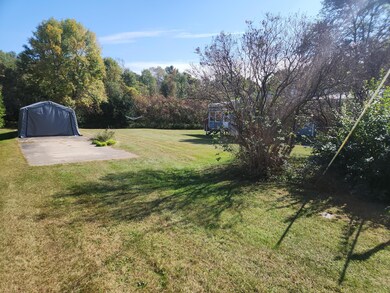 132 Oneil Rd - adjacent lot