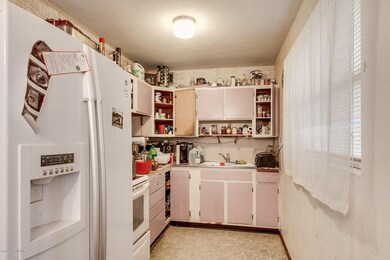 05_1108HickoryLn-5_mls