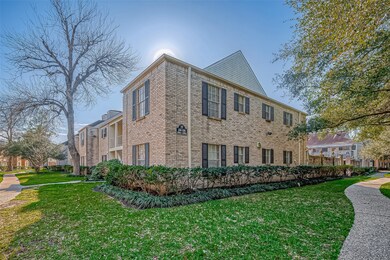 12984 Trail Hollow Dr unit 2984, Houston, TX 77079 - photo 4