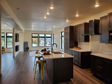 Kitchen 4