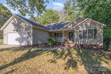 605 Beavers Cove Ln NW, Concord, NC 28027 - photo 2