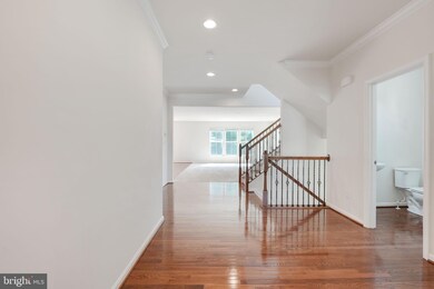 4541 Cotswold Manor Loop, Woodbridge, VA 22192 - photo 3