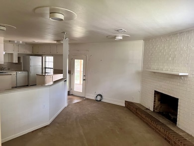 525 Burk St, Nacogdoches, TX 75964 - photo 3