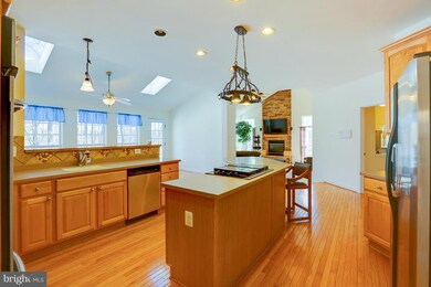 824 Queens Park Dr, Owings Mills, MD 21117 - photo 7