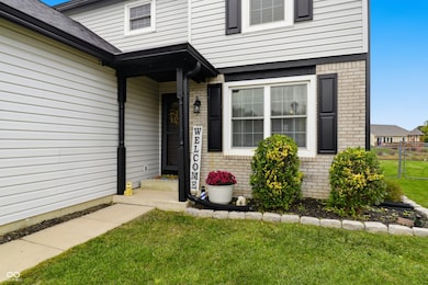 1137 Chateaugay Ct, Whiteland, IN 46184 - photo 4