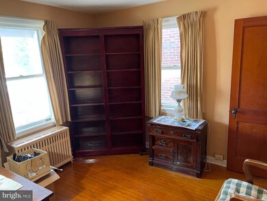 2316 Spring St, Reading, PA 19609 - photo 5