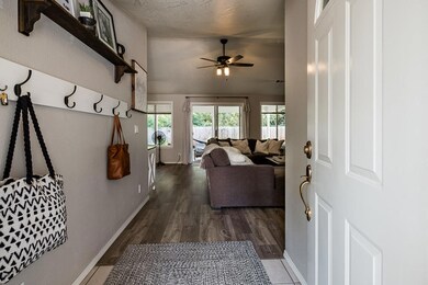 712 Lynn-5