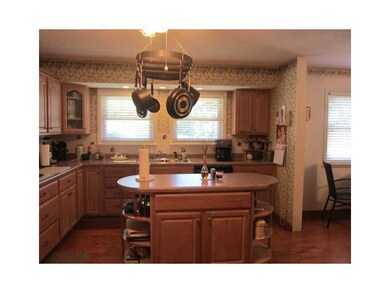 802 W Benton St, Gentry, AR 72734 - photo 2